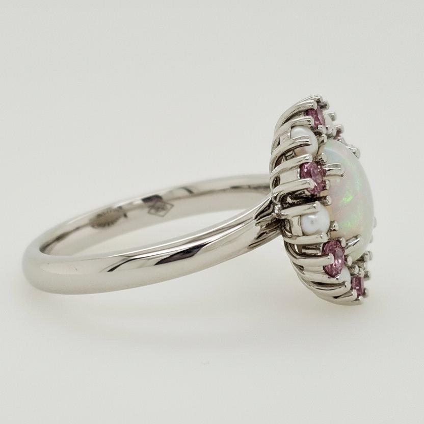 Opal Halo in Platinum