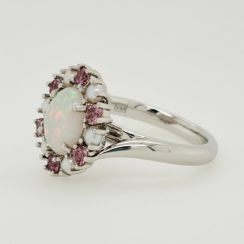 Opal Halo in Platinum