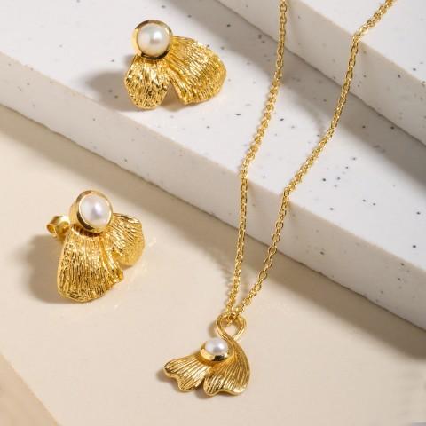 Ginko Leaf Pearl Studs