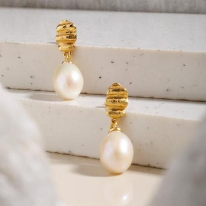 Crinkle Studs