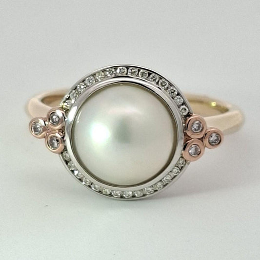 Mabé Pearl and Diamond Ring