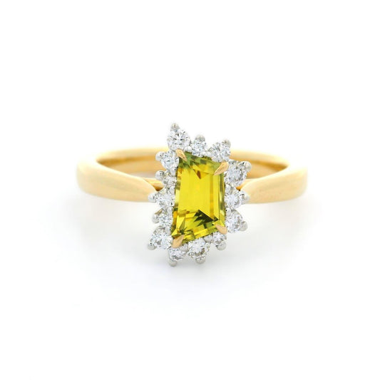 Freeform Yellow/Green Parti Sapphire & Diamond Halo Ring